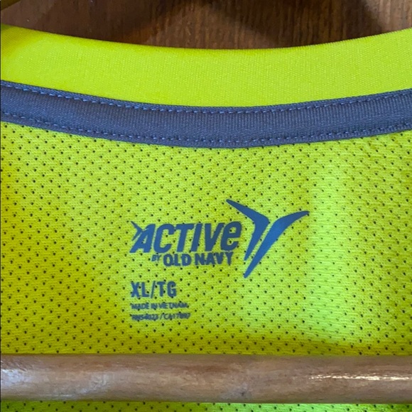 Old Navy Active tshirt men’s XL - Picture 3 of 8